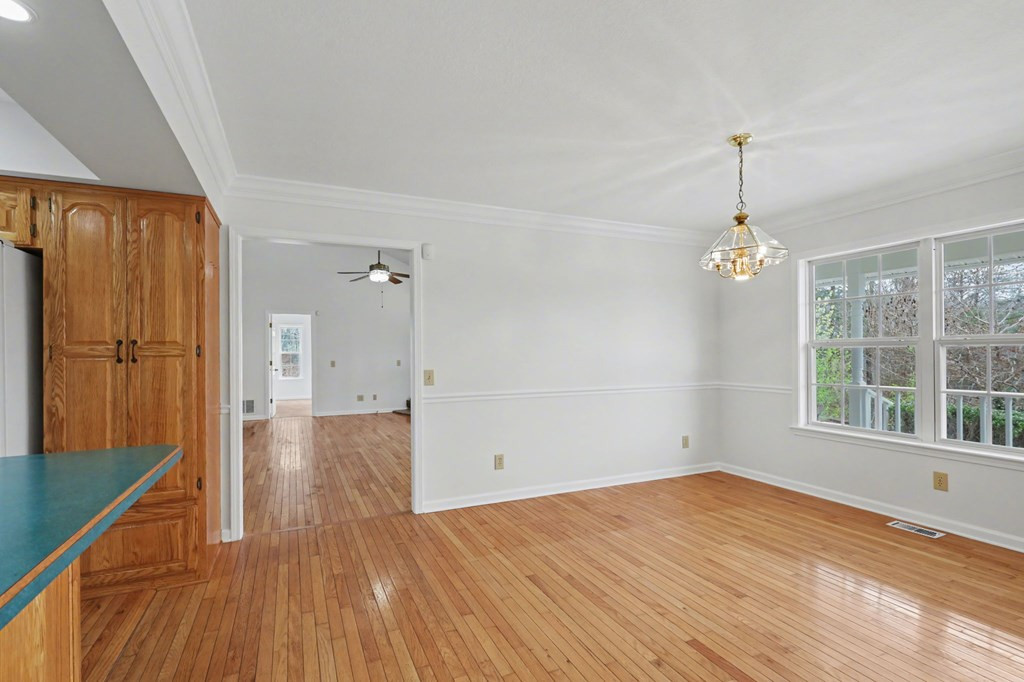 962 Ashley Lane Property Photo 20