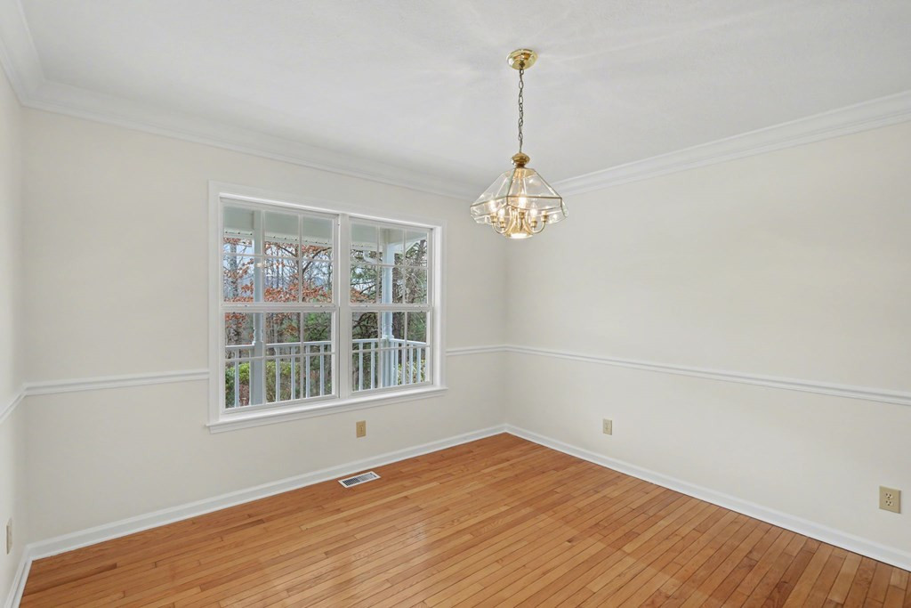 962 Ashley Lane Property Photo 21