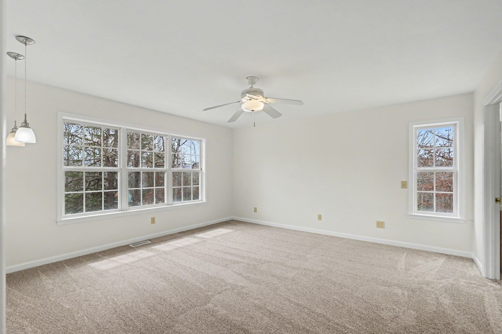 962 Ashley Lane Property Photo 22