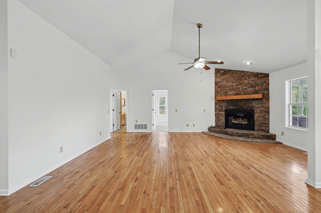 962 Ashley Lane Property Photo 32