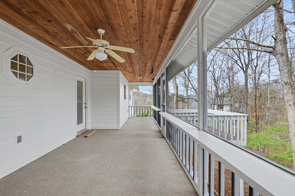 962 Ashley Lane Property Photo 39