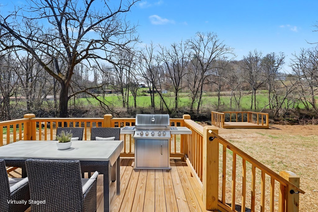195 Rivers Edge Drive Property Photo 18