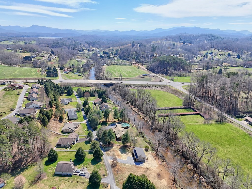 195 Rivers Edge Drive Property Photo 46