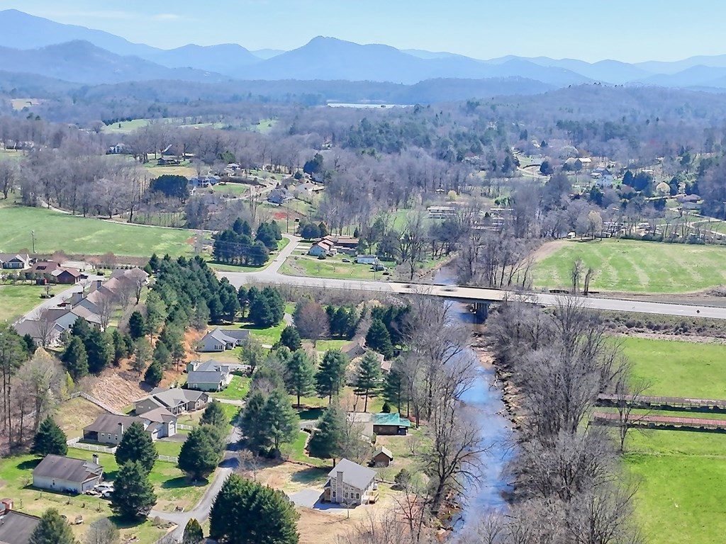 195 Rivers Edge Drive Property Photo 47