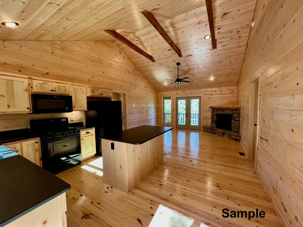 189 Hideout Lane Property Photo 3