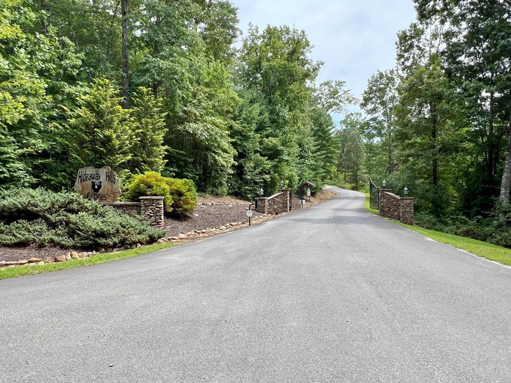 189 Hideout Lane Property Photo 15
