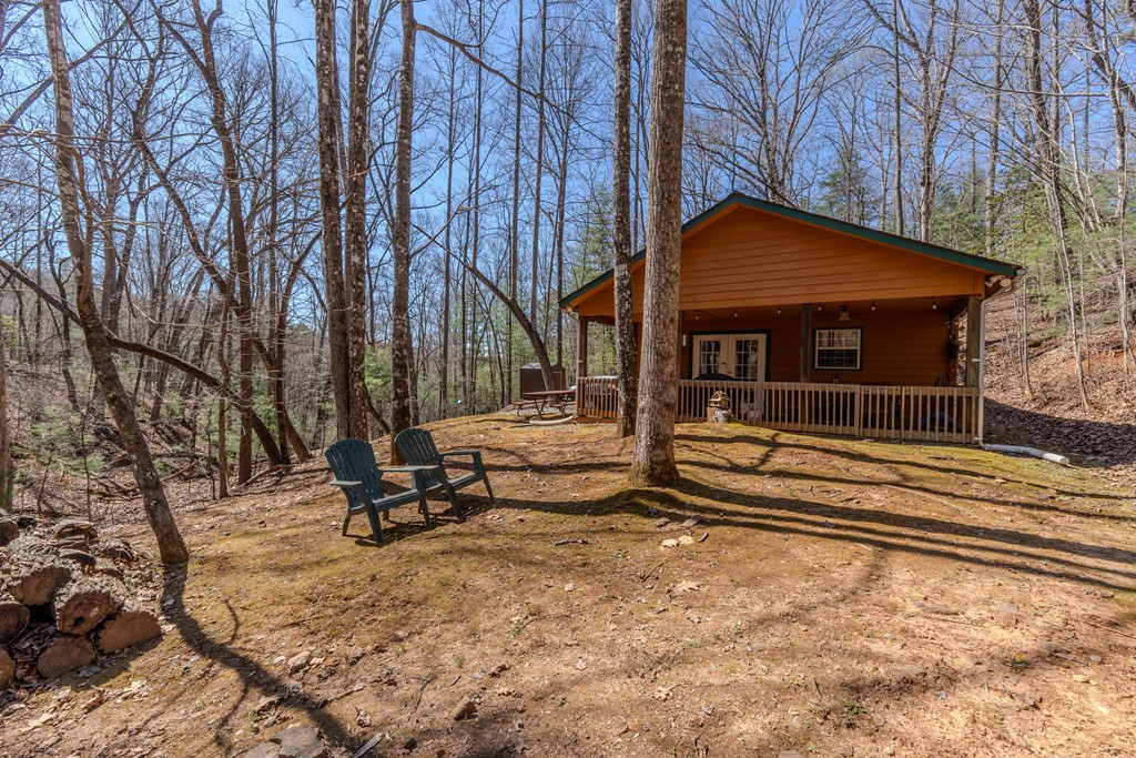 33 Hamlet Circle Property Photo 4