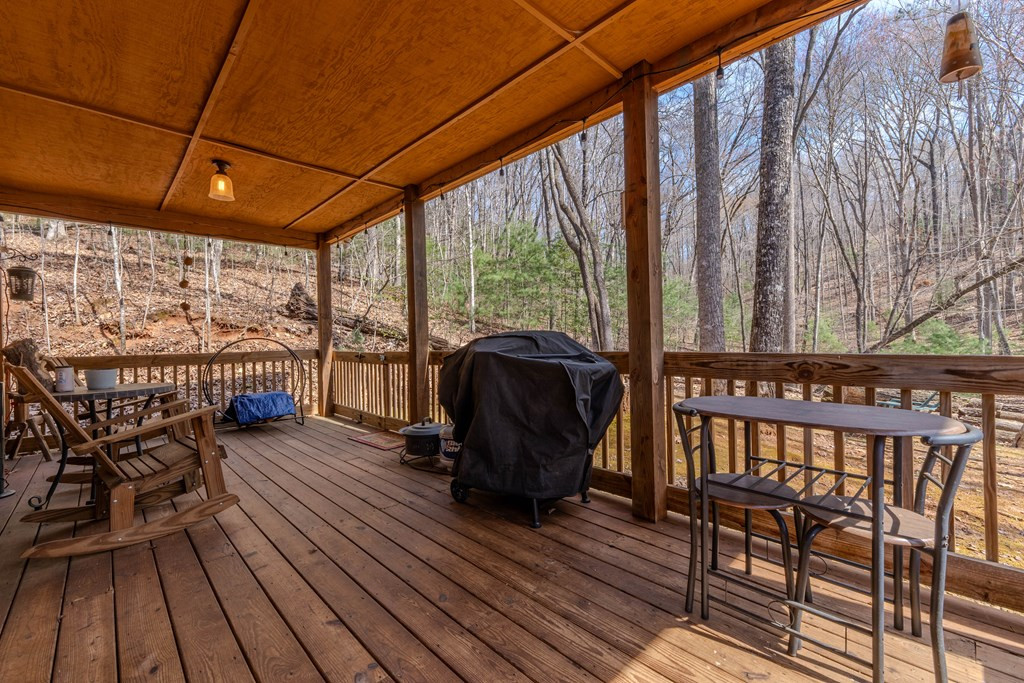 33 Hamlet Circle Property Photo 5