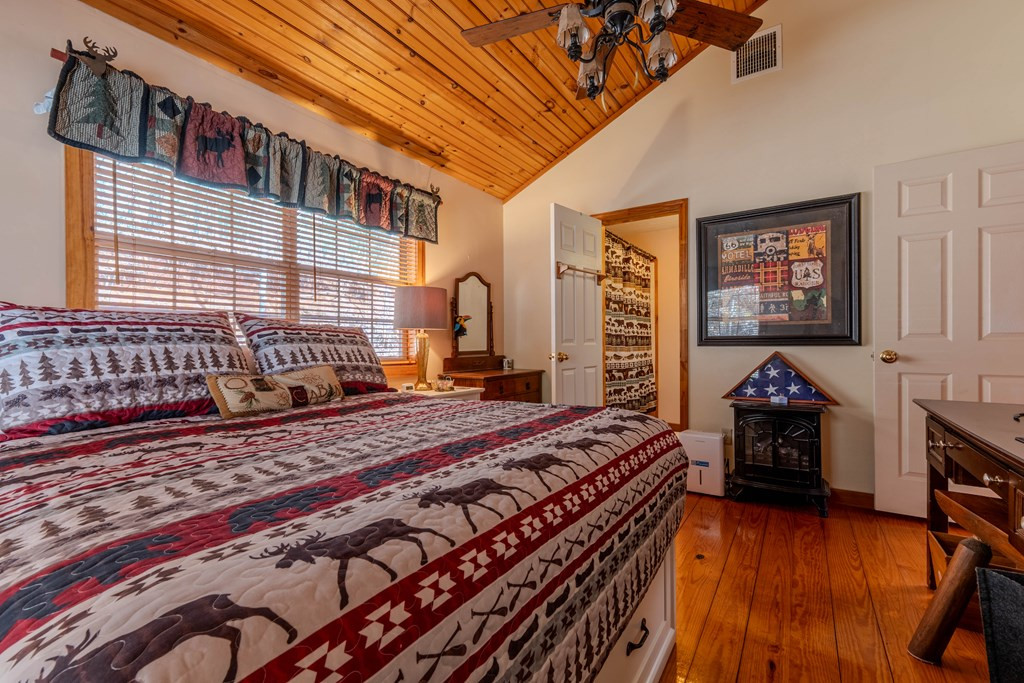 33 Hamlet Circle Property Photo 14