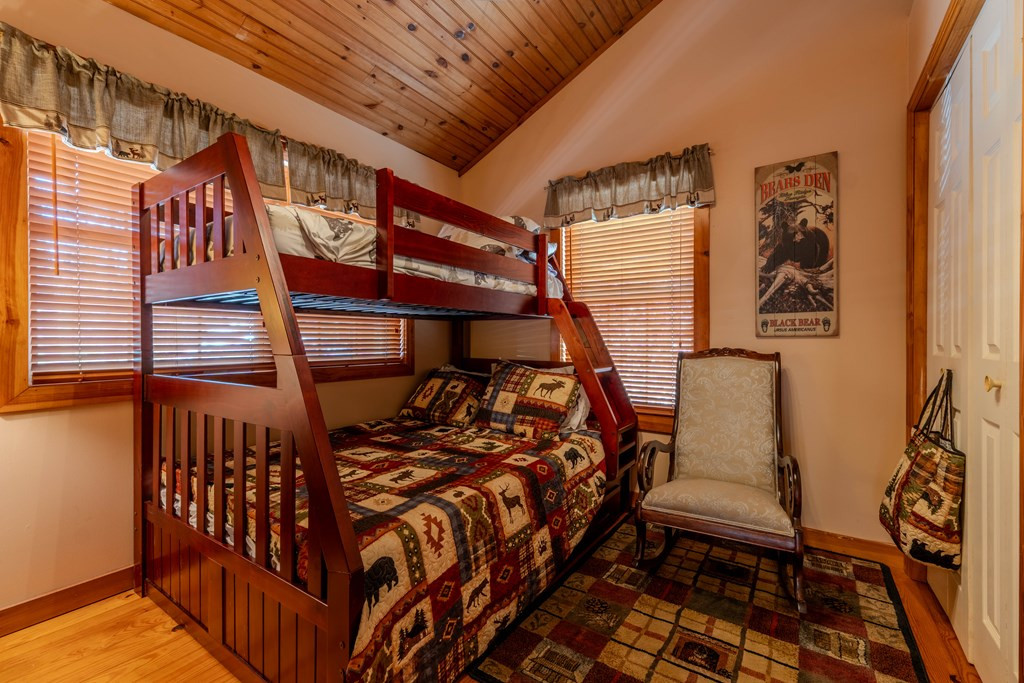 33 Hamlet Circle Property Photo 16