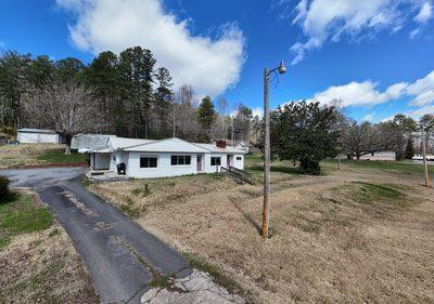 5380 W Us Highway 64 Property Photo 2