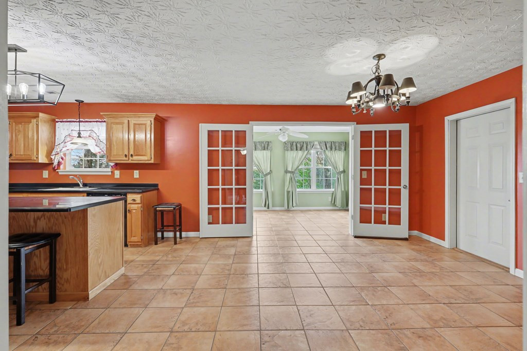 368 Sierra Springs Drive Property Photo 17