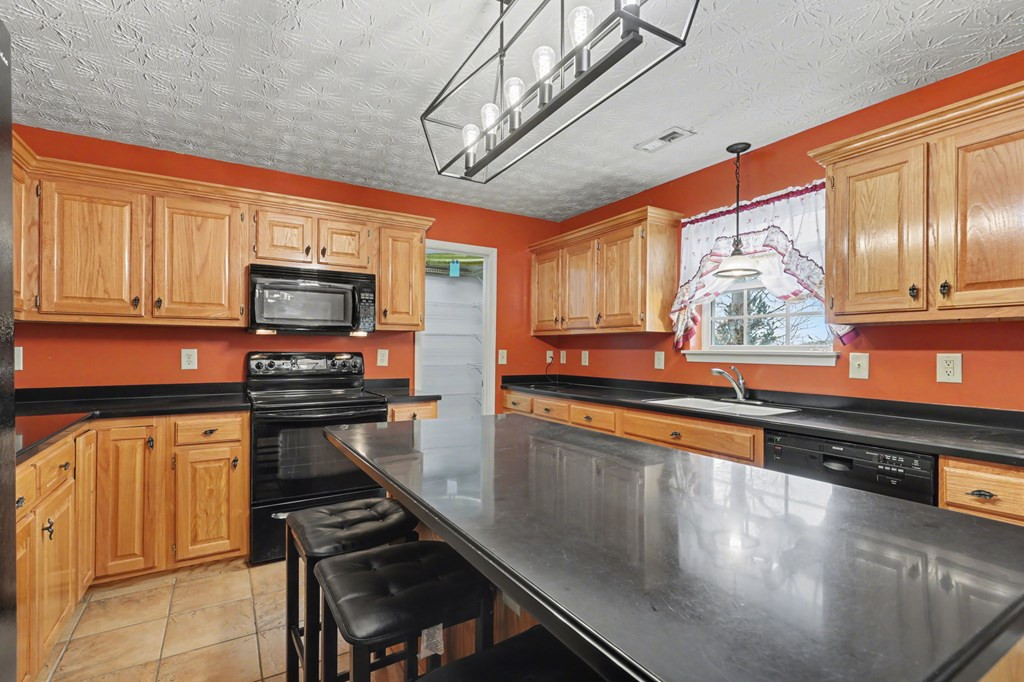 368 Sierra Springs Drive Property Photo 21