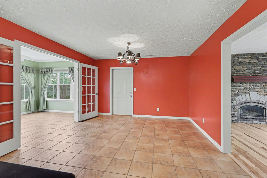 368 Sierra Springs Drive Property Photo 25