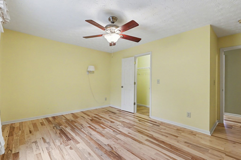 368 Sierra Springs Drive Property Photo 43