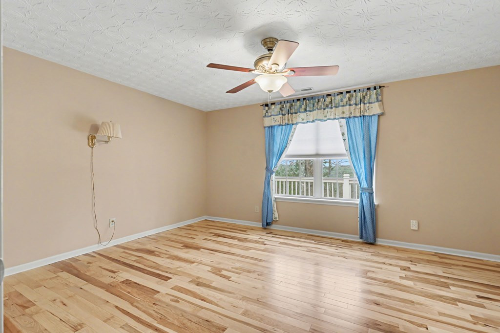 368 Sierra Springs Drive Property Photo 44