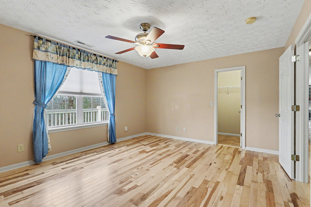 368 Sierra Springs Drive Property Photo 45