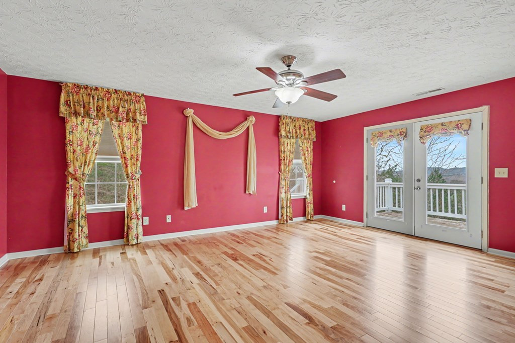 368 Sierra Springs Drive Property Photo 46