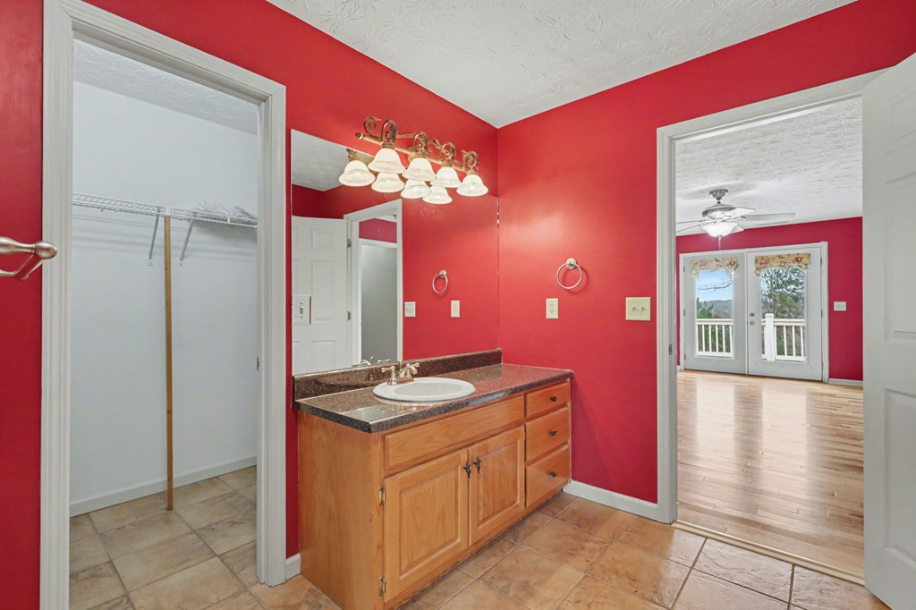 368 Sierra Springs Drive Property Photo 51
