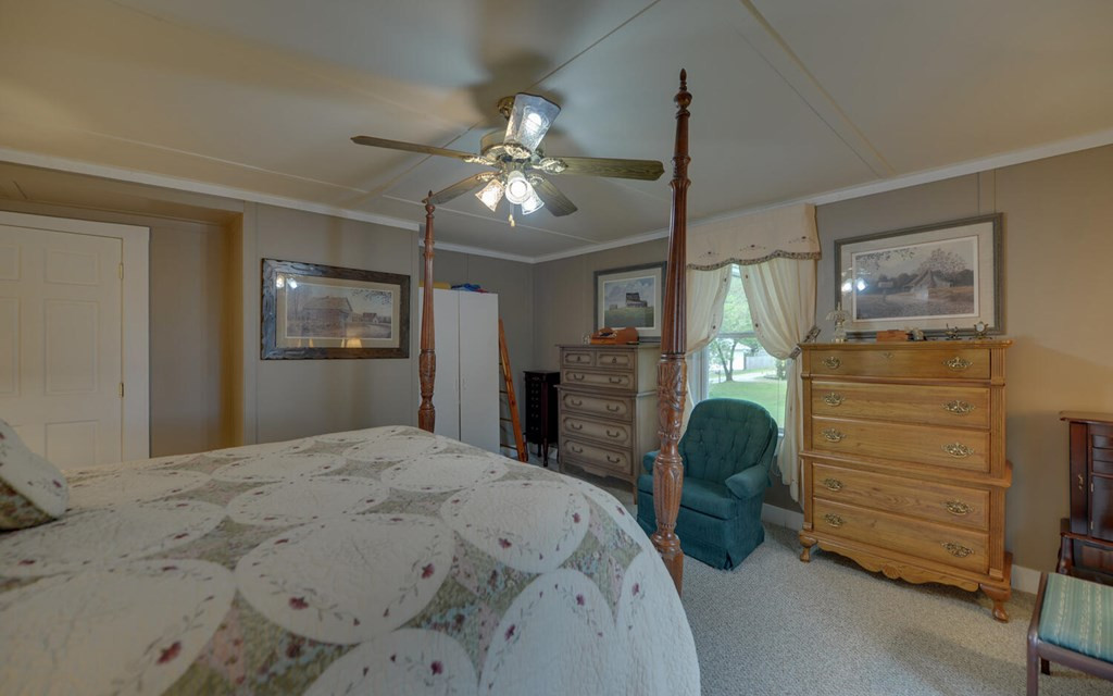 1082 Valley River Avenue Property Photo 15