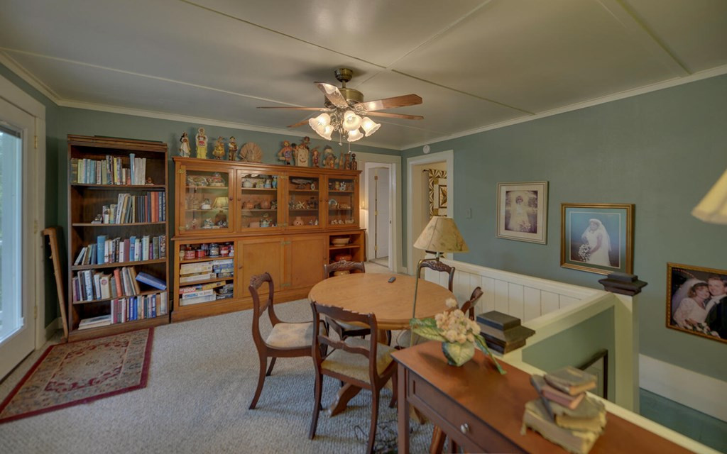 1082 Valley River Avenue Property Photo 18