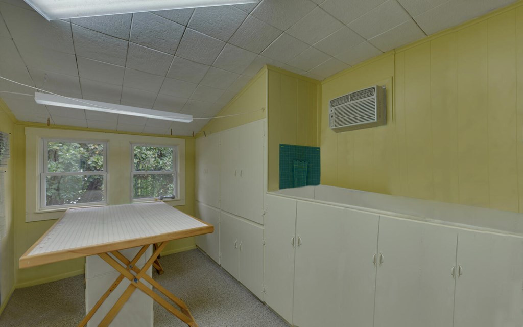 1082 Valley River Avenue Property Photo 27