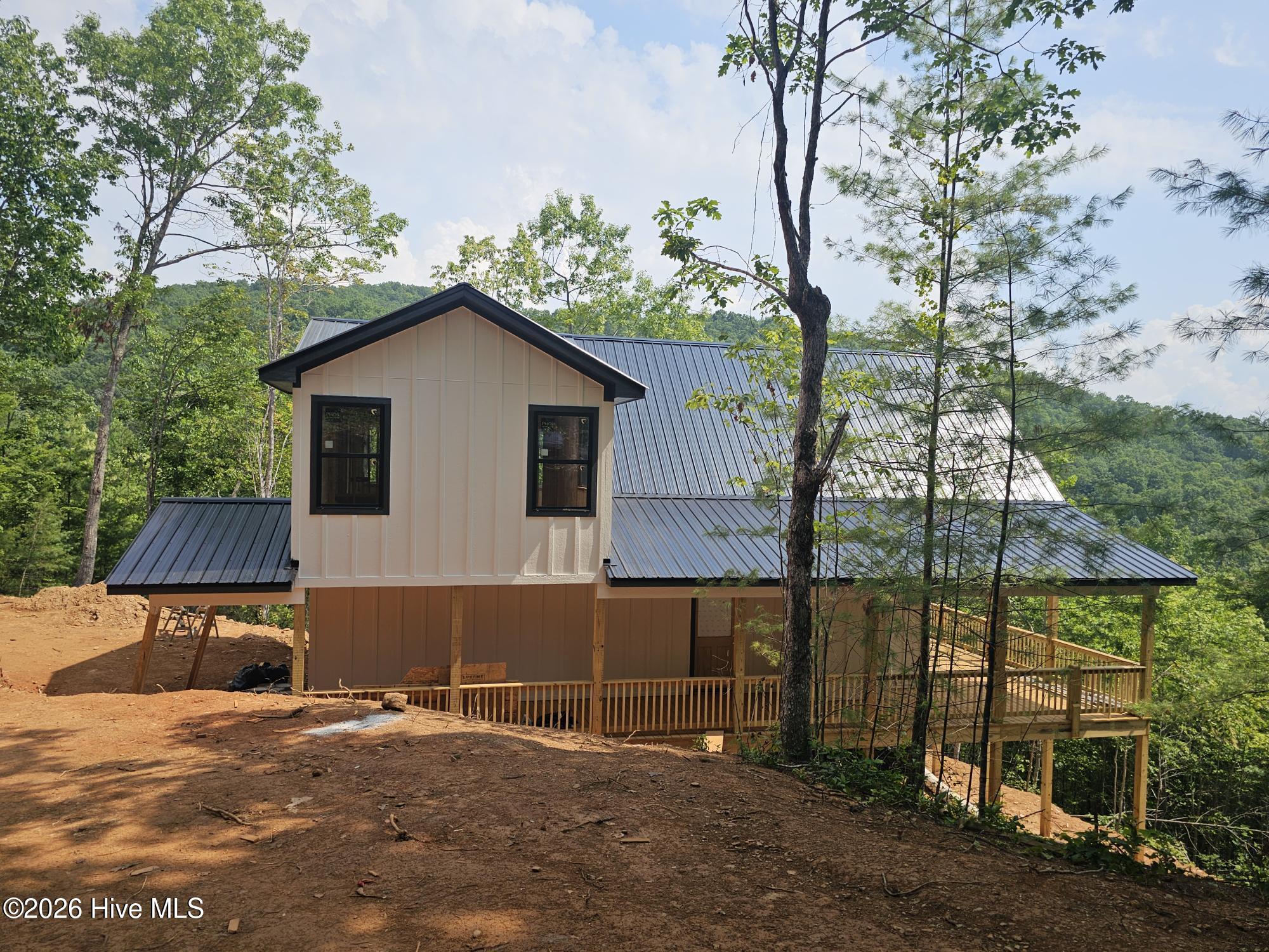 130 Hudson Springs Lane Property Photo 1