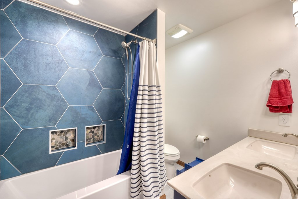 290 Butterball Boulevard Property Photo 28