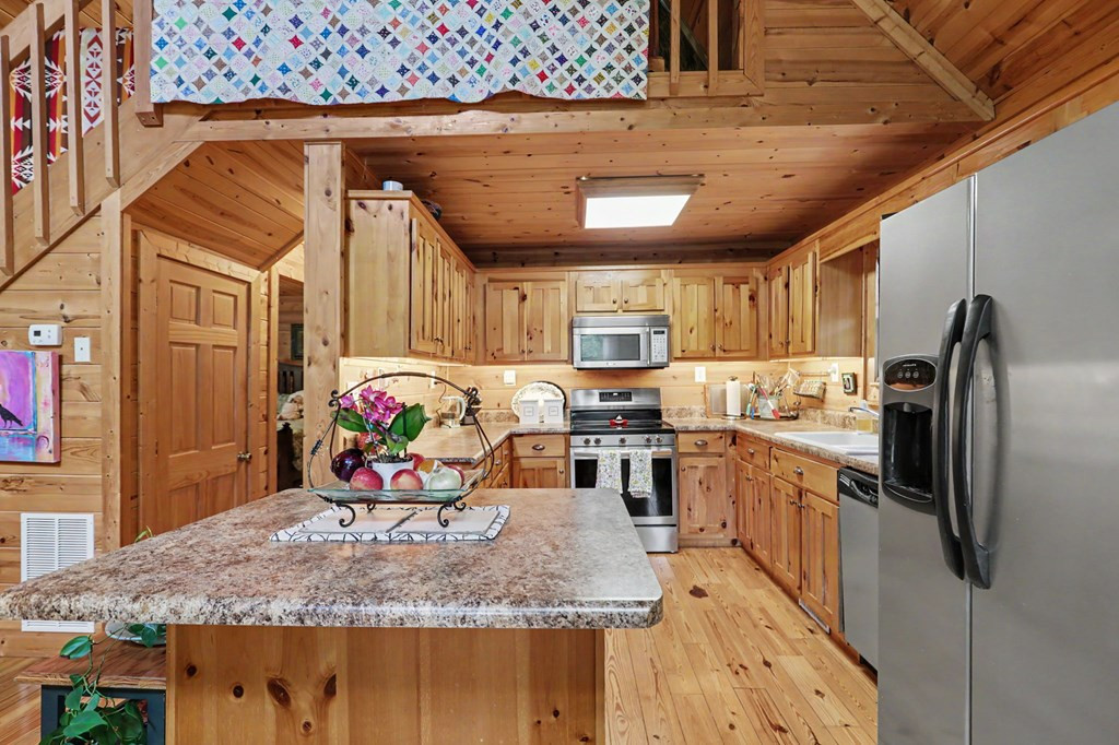 1139 Bearmeat Road Property Photo 11