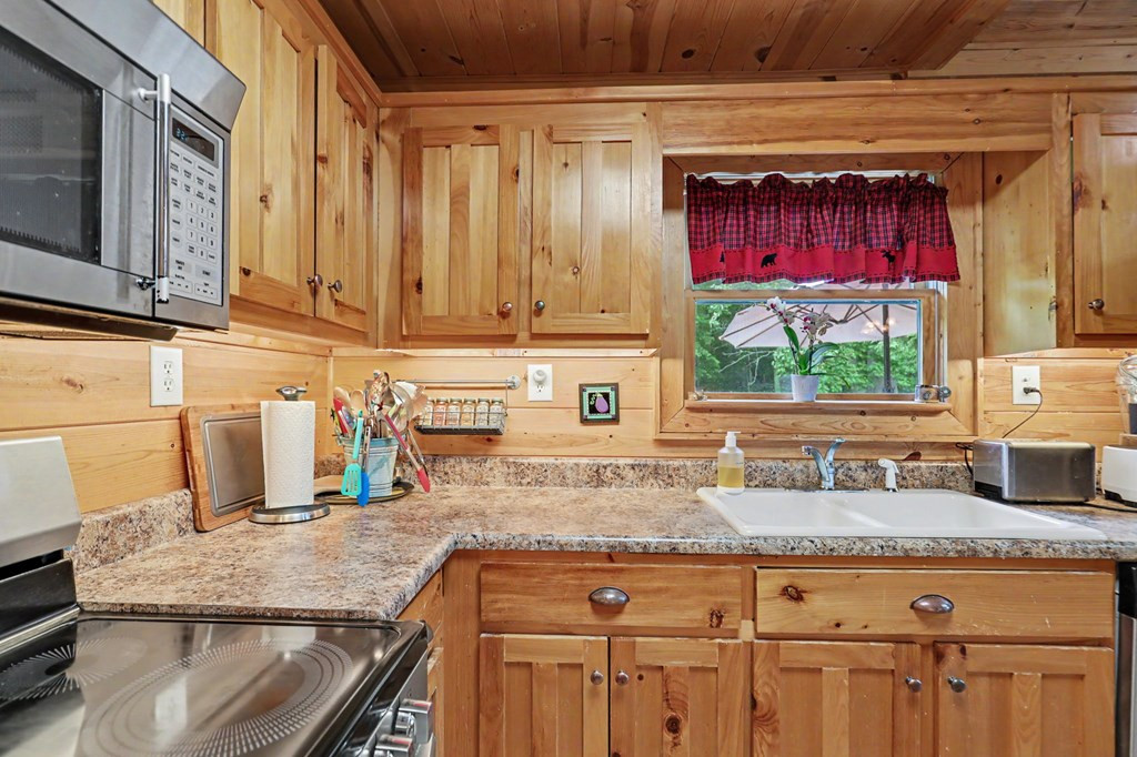 1139 Bearmeat Road Property Photo 13