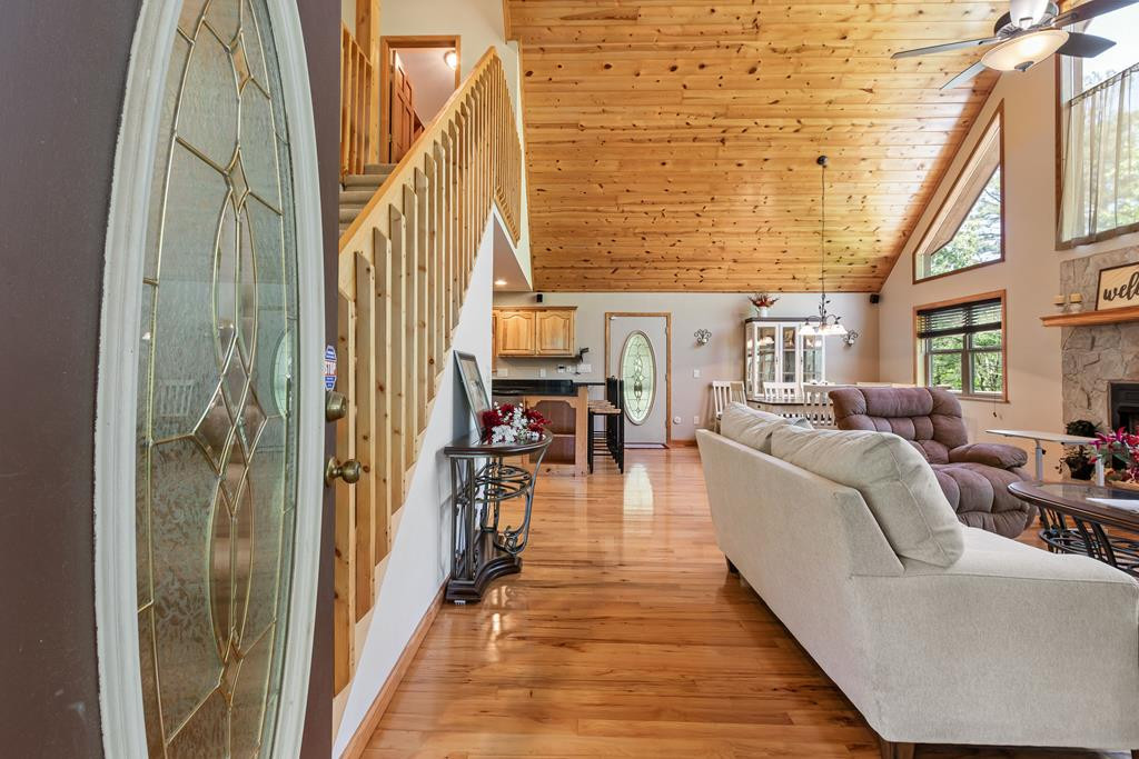 50 Laurel Oak Lane Property Photo 8