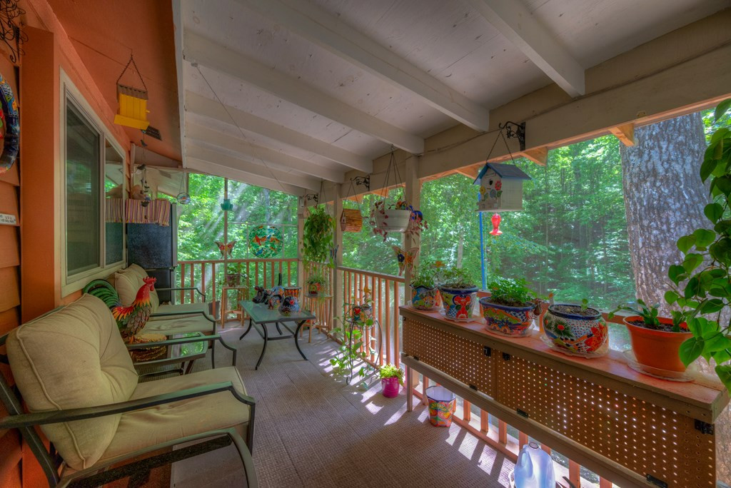 256 Woods Drive Property Photo 5