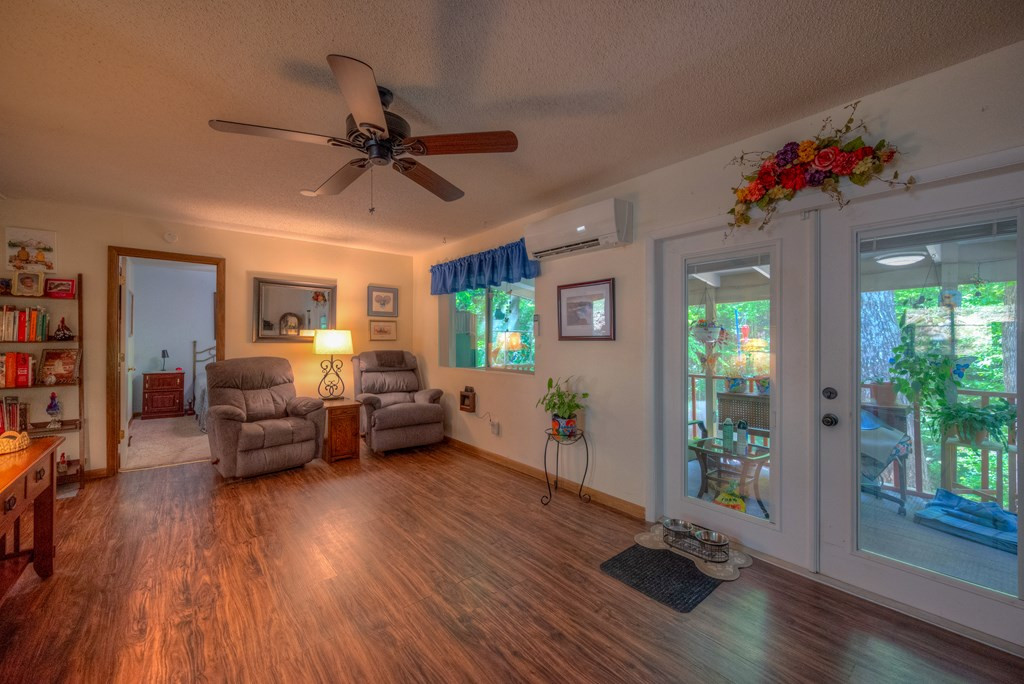 256 Woods Drive Property Photo 9