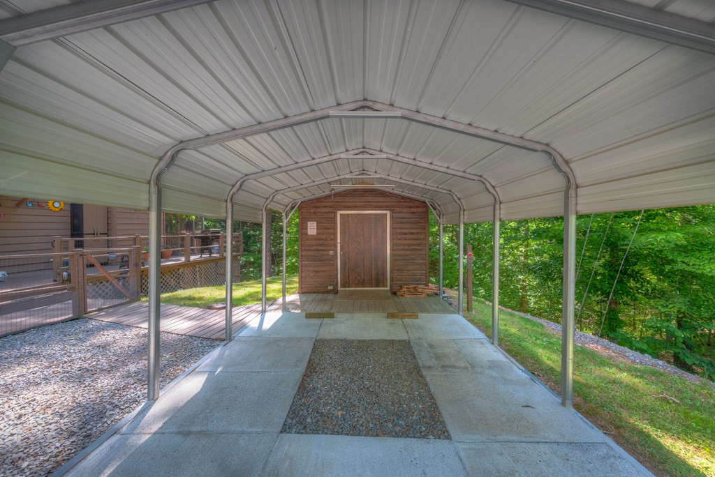 256 Woods Drive Property Photo 28