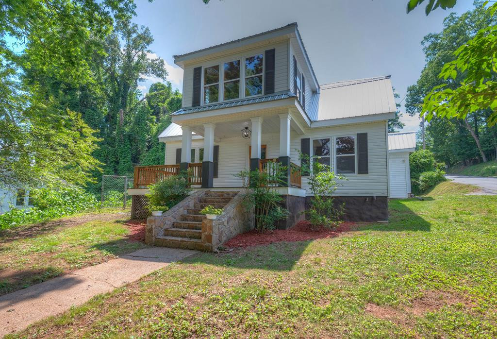 849 Valley River Avenue Property Photo 1