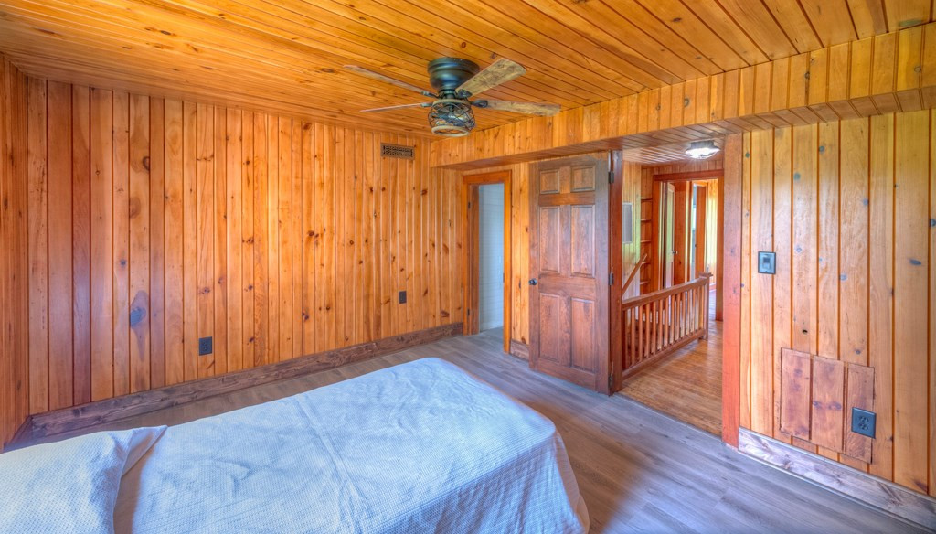 849 Valley River Avenue Property Photo 8