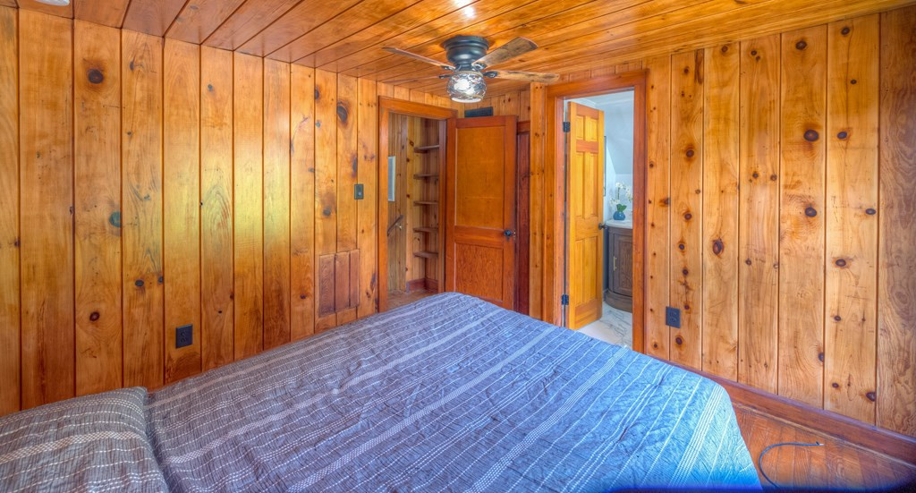 849 Valley River Avenue Property Photo 11