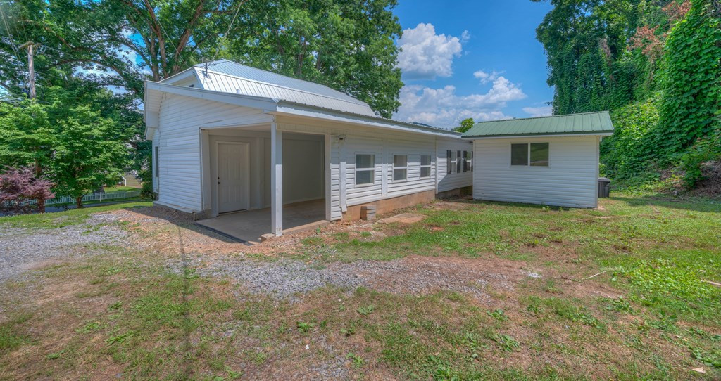 849 Valley River Avenue Property Photo 29