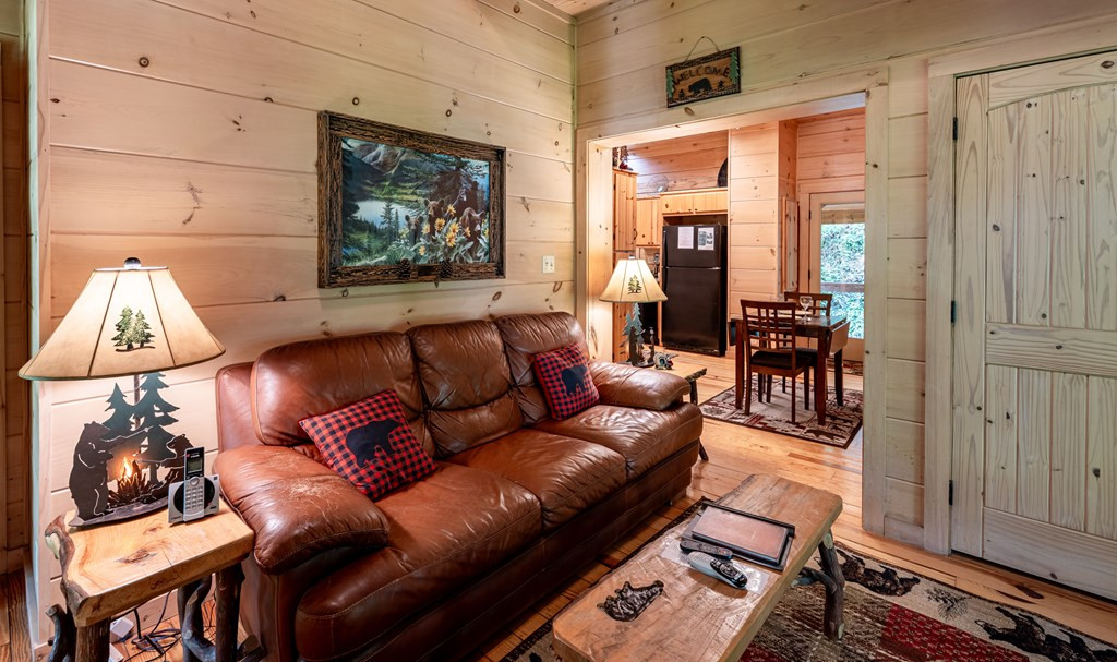 94 Bear Creek Cove Property Photo 6