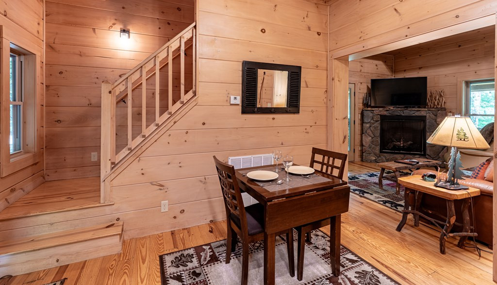 94 Bear Creek Cove Property Photo 8