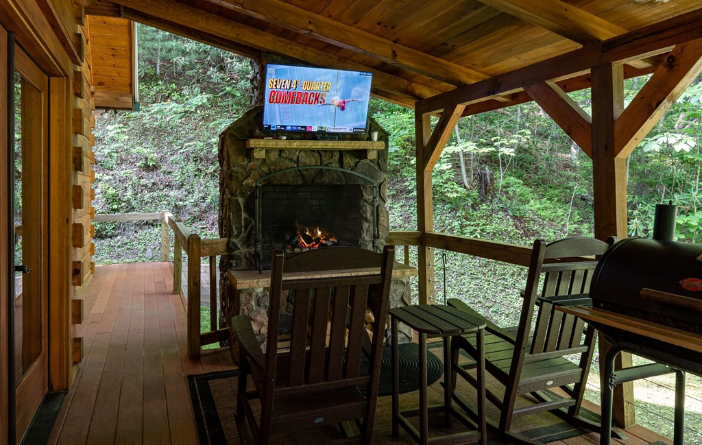94 Bear Creek Cove Property Photo 16