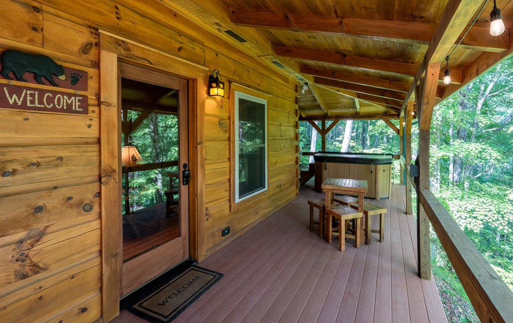 94 Bear Creek Cove Property Photo 20