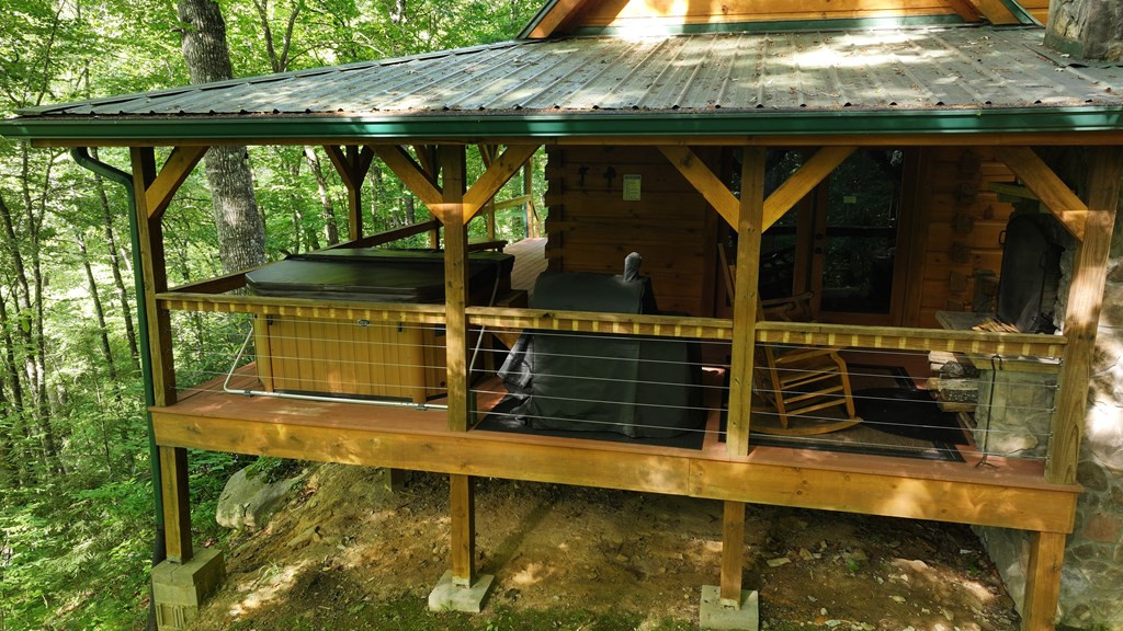 94 Bear Creek Cove Property Photo 29
