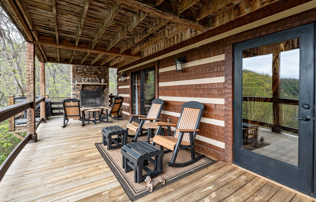 359 Whispering Wind Trail Property Photo 6