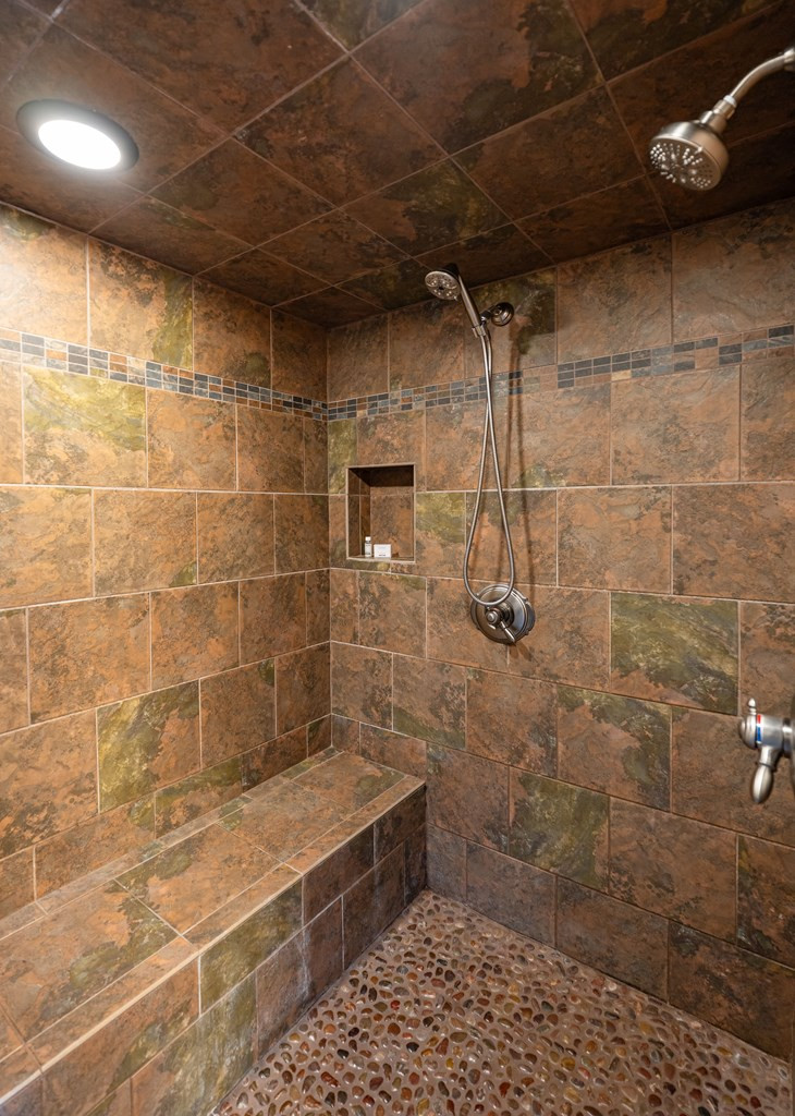 359 Whispering Wind Trail Property Photo 18