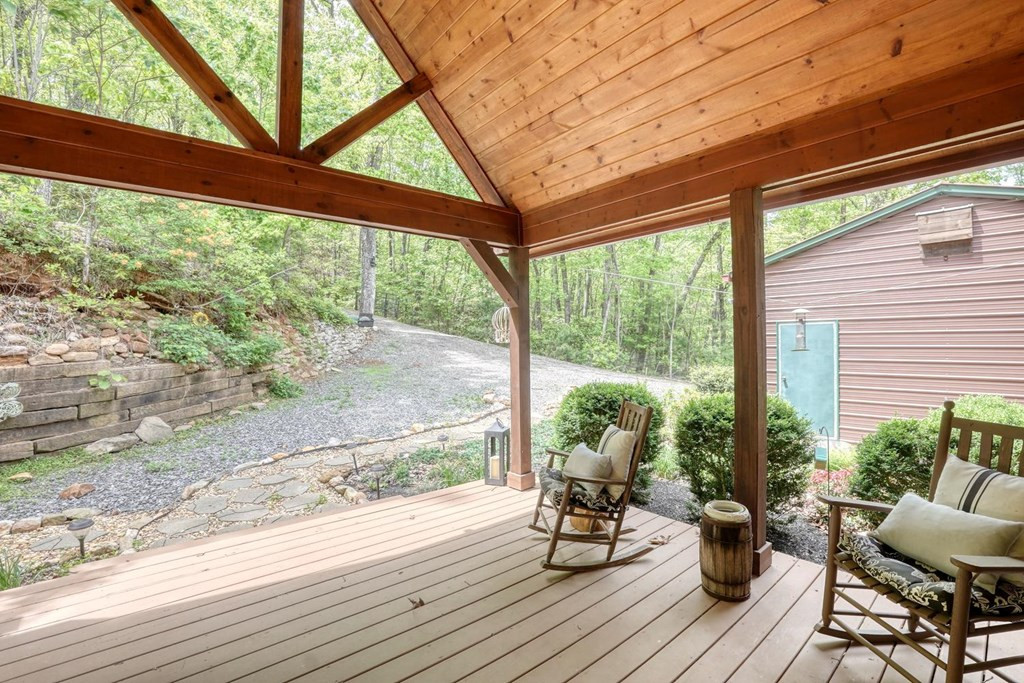 529 Talulu Pass Property Photo 39