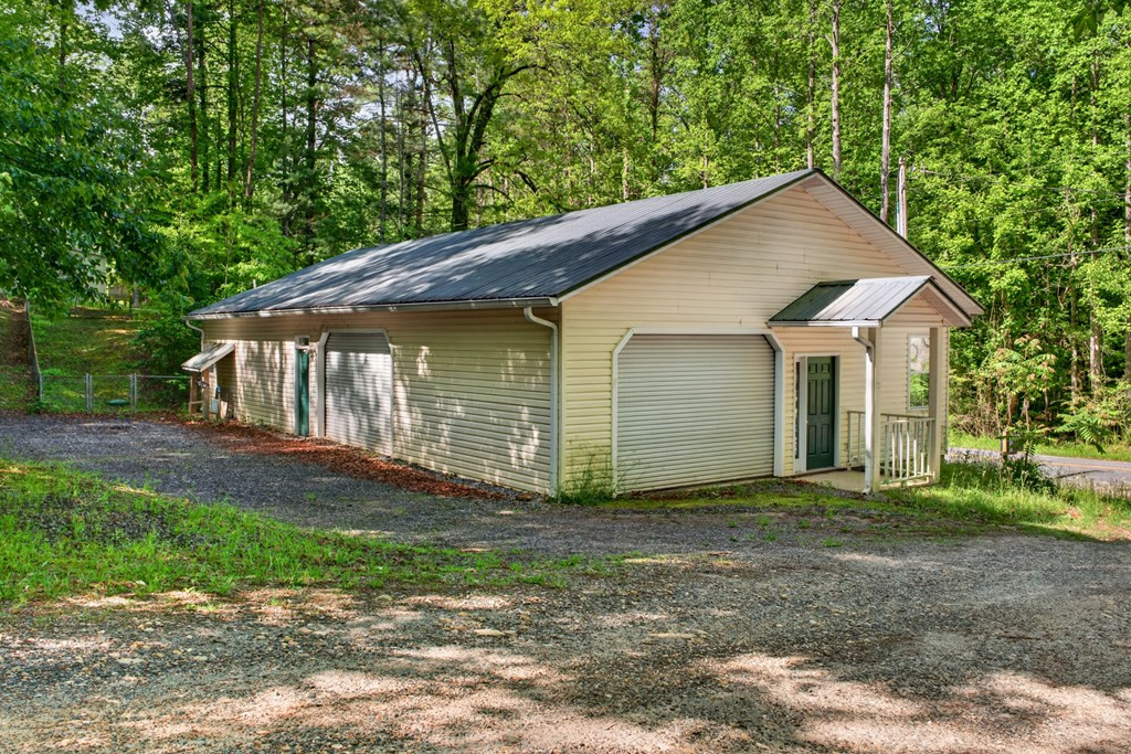 282 W Cherry Road Property Photo 4