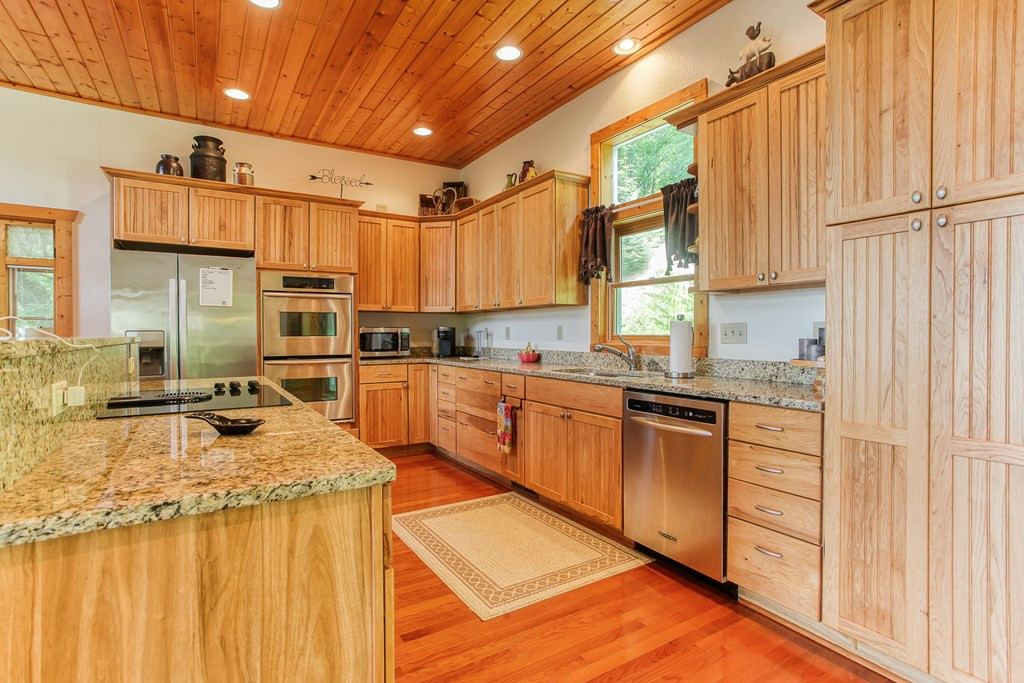 113 Snowbird Trail Property Photo 15