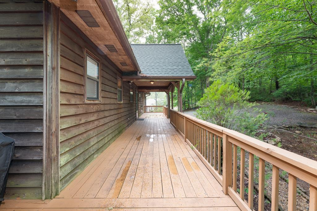 144 Wolf Ridge Lane Property Photo 25