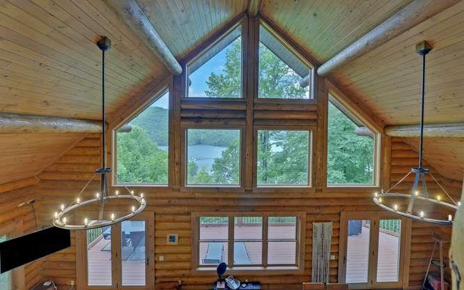 135 Ridge Top Drive Property Photo 2